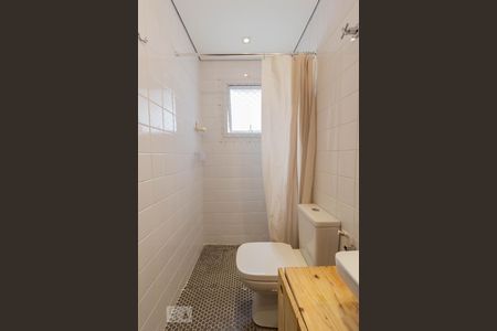 Banheiro de apartamento para alugar com 1 quarto, 41m² em Pinheiros, São Paulo