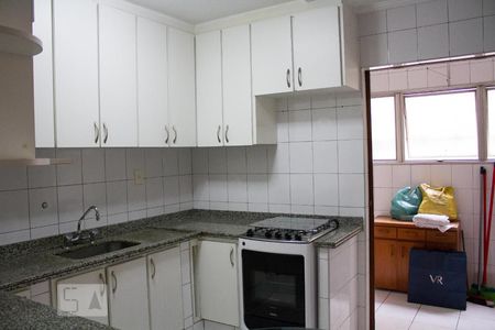 Apartamento para alugar com 96m², 3 quartos e 1 vagaCozinha-Armários-Fogão