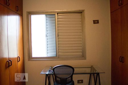 Quarto 2 de apartamento para alugar com 3 quartos, 96m² em Jardim das Laranjeiras, São Paulo