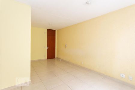 Apartamento para alugar com 70m², 3 quartos e 1 vagaSala