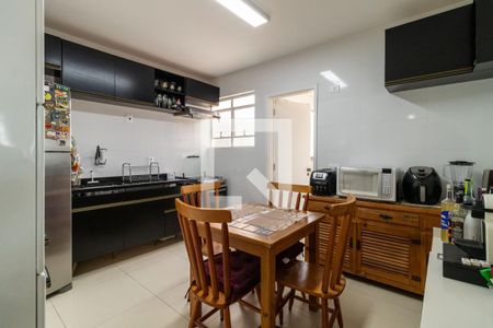 Apartamento à venda com 90m², 2 quartos e 1 vaga Apartamento à venda com 90m², 2 quartos e 1 vagaCozinha
