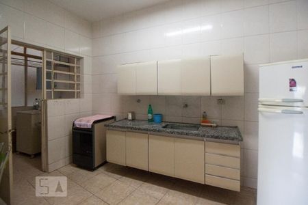Cozinha de apartamento para alugar com 2 quartos, 120m² em Higienópolis, São Paulo
