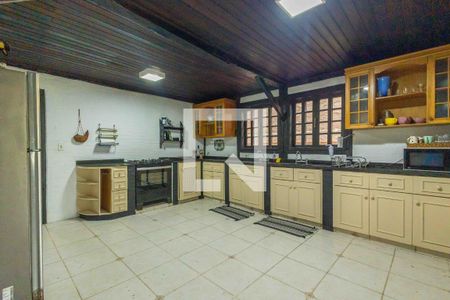 Casa à venda com 400m², 4 quartos e 4 vagasCozinha