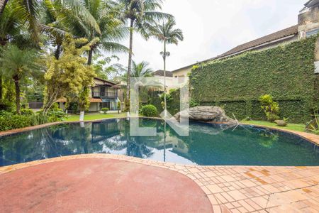 Casa à venda com 400m², 4 quartos e 4 vagasQuintal