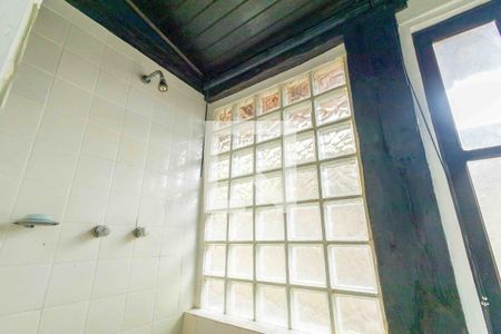 Casa à venda com 400m², 4 quartos e 4 vagasBanheiro da Suíte 2