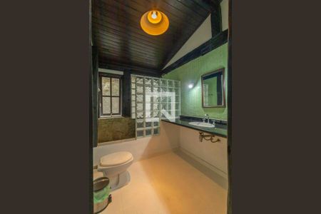 Casa à venda com 400m², 4 quartos e 4 vagasBanheiro da Suíte 1