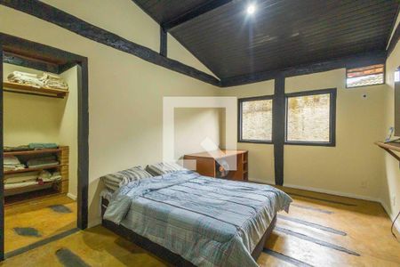 Casa à venda com 400m², 4 quartos e 4 vagasSuíte 2