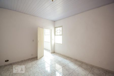 Quarto 1 de casa para alugar com 2 quartos, 42m² em Vila Carrão, São Paulo