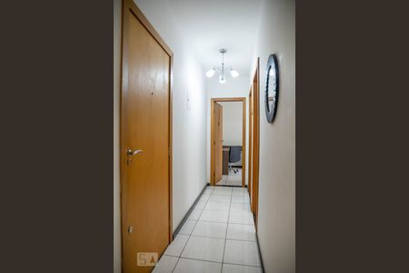 Apartamento à venda com 75m², 2 quartos e 1 vagaCorredor