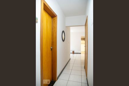 Apartamento à venda com 75m², 2 quartos e 1 vagaCorredor
