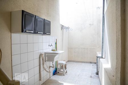 Apartamento à venda com 75m², 2 quartos e 1 vagaÁrea de Serviço