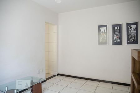Sala de apartamento à venda com 2 quartos, 75m² em Eldorado, Contagem