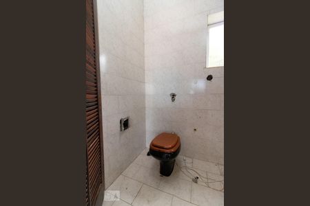 Casa à venda com 216m², 1 quarto e sem vaga Casa à venda com 216m², 1 quarto e sem vagaBanheiro da Suíte