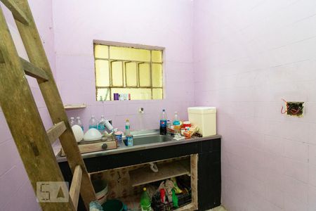 Casa à venda com 216m², 1 quarto e sem vaga Casa à venda com 216m², 1 quarto e sem vagaCozinha