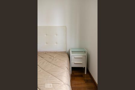 Quarto 1 de apartamento para alugar com 2 quartos, 80m² em Indianópolis, São Paulo
