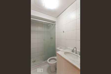 Banheiro de apartamento para alugar com 1 quarto, 41m² em Rio Branco, Porto Alegre