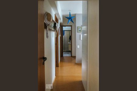 Apartamento à venda com 105m², 3 quartos e 2 vagas Apartamento à venda com 105m², 3 quartos e 2 vagasCorredor