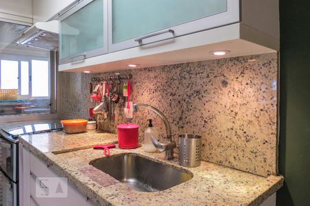 Cozinha de apartamento à venda com 3 quartos, 105m² em Cidade São Francisco, São Paulo