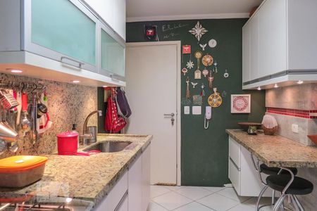 Cozinha de apartamento à venda com 3 quartos, 105m² em Cidade São Francisco, São Paulo