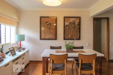 Apartamento para alugar com 105m², 3 quartos e 2 vagasSala