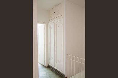 Casa para alugar com 220m², 3 quartos e 1 vaga Casa para alugar com 220m², 3 quartos e 1 vagaCorredor