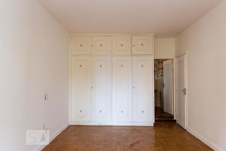 Casa para alugar com 220m², 3 quartos e 1 vaga Casa para alugar com 220m², 3 quartos e 1 vagaSuíte