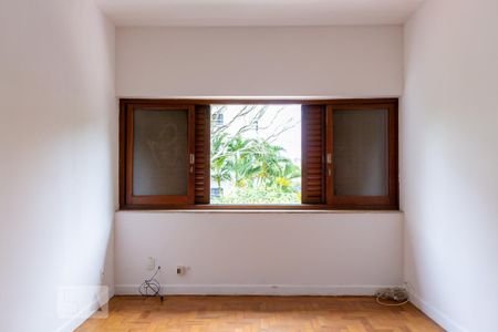 Casa para alugar com 220m², 3 quartos e 1 vaga Casa para alugar com 220m², 3 quartos e 1 vagaQuarto 1
