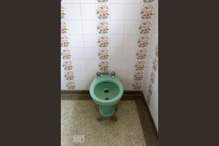 Casa para alugar com 220m², 3 quartos e 1 vaga Casa para alugar com 220m², 3 quartos e 1 vagaBanheiro