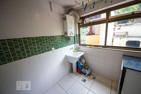 Apartamento à venda com 84m², 2 quartos e 1 vagaÁrea de serviço 