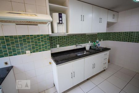 Apartamento à venda com 84m², 2 quartos e 1 vagaCozinha