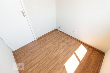 Quarto 3 de apartamento para alugar com 3 quartos, 53m² em Fazendinha, Curitiba