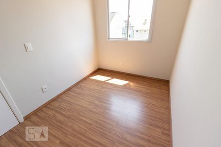Quarto 2 de apartamento para alugar com 3 quartos, 53m² em Fazendinha, Curitiba