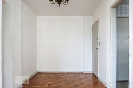 Apartamento à venda com 70m², 3 quartos e 1 vaga Apartamento à venda com 70m², 3 quartos e 1 vagaSala