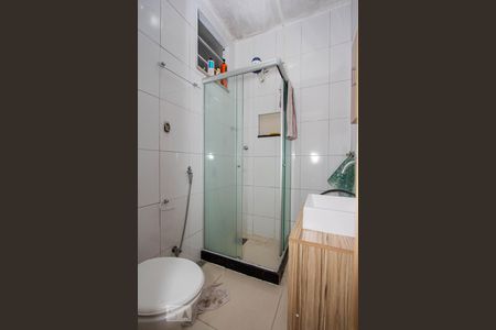 Banheiro de kitnet/studio à venda com 1 quarto, 33m² em Saúde, Rio de Janeiro