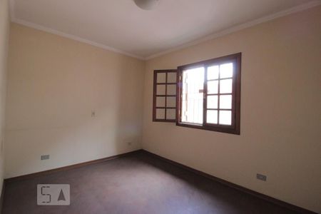 Quarto 2 de casa para alugar com 3 quartos, 360m² em Santa Teresinha, São Paulo