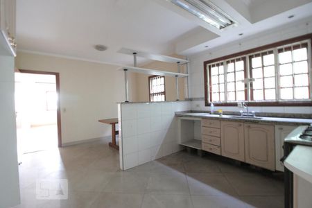 Casa à venda com 360m², 3 quartos e 4 vagasAquecedor