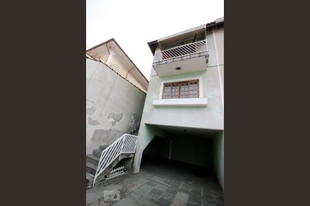 Fachada de casa à venda com 3 quartos, 360m² em Santa Teresinha, São Paulo