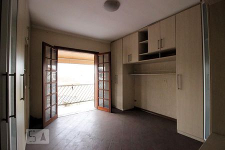Quarto 1 de casa para alugar com 3 quartos, 360m² em Santa Teresinha, São Paulo