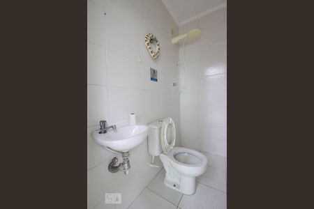 Casa à venda com 200m², 4 quartos e 4 vagasBanheiro de Serviço