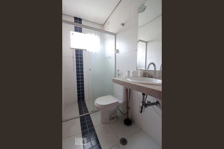 Casa à venda com 200m², 4 quartos e 4 vagasBanheiro 2