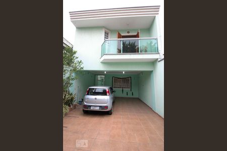 Casa à venda com 200m², 4 quartos e 4 vagasGaragem