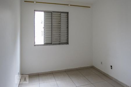 Quarto 2 de apartamento para alugar com 2 quartos, 53m² em Jardim D’abril, São Paulo