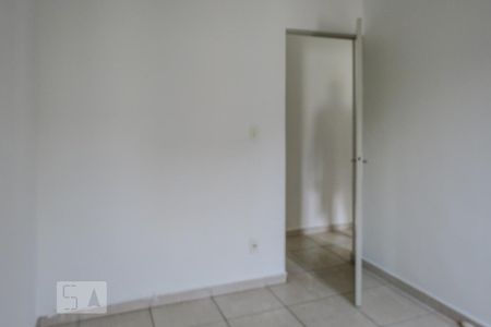 Quarto 2 de apartamento para alugar com 2 quartos, 53m² em Jardim D’abril, São Paulo