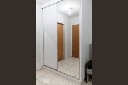 Suíte 1 de apartamento para alugar com 2 quartos, 65m² em Residencial Eldorado, Goiânia