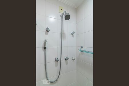 Ducha de apartamento para alugar com 3 quartos, 95m² em Vila Bastos, Santo André