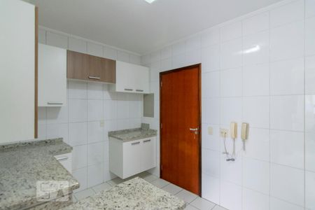 Apartamento para alugar com 95m², 3 quartos e 2 vagas Apartamento para alugar com 95m², 3 quartos e 2 vagasCozinha