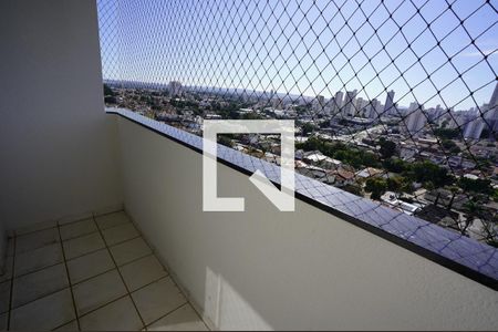 Varanda da sala de apartamento para alugar com 3 quartos, 79m² em Setor dos Funcionários, Goiânia