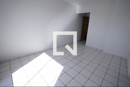 Sala de apartamento para alugar com 3 quartos, 79m² em Setor dos Funcionários, Goiânia