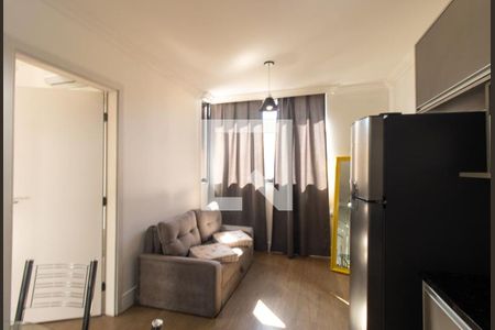 Sala de apartamento para alugar com 1 quarto, 28m² em Rebouças, Curitiba