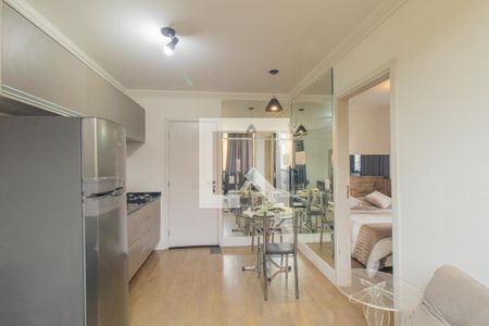 Sala/Cozinha de apartamento para alugar com 1 quarto, 28m² em Rebouças, Curitiba